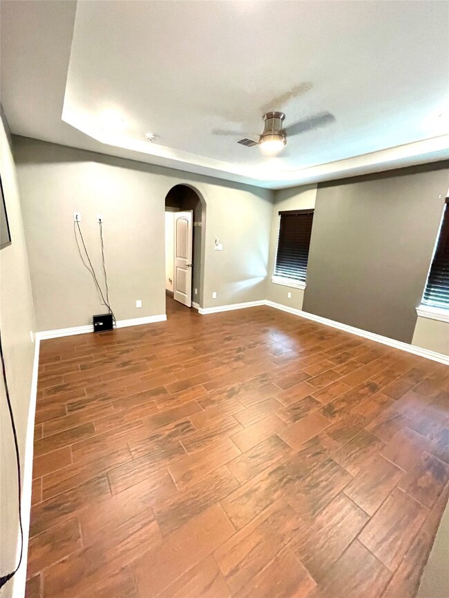 1927 Barnsley Ln, Houston, TX 77088 - photo 4