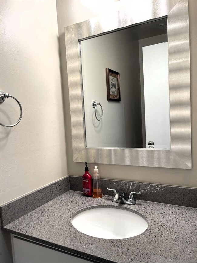 1st floor guest bath