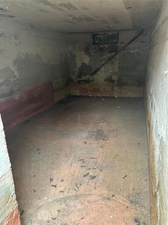 119 W Iowa St, Walters, OK 73572 - photo 6