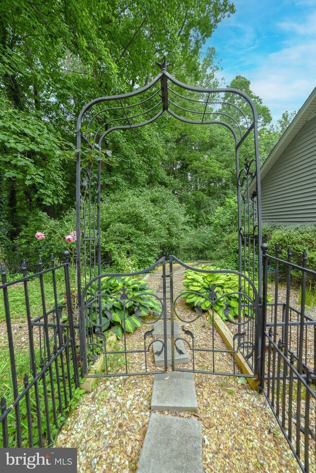 45666 Linden Ln, Lexington Park, MD 20653 - photo 6