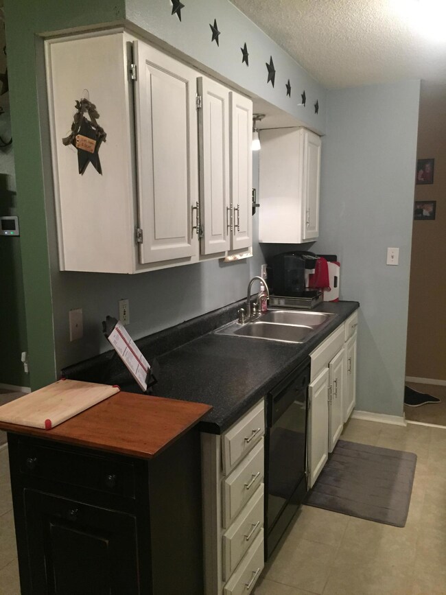 7Kitchen 1 (1)