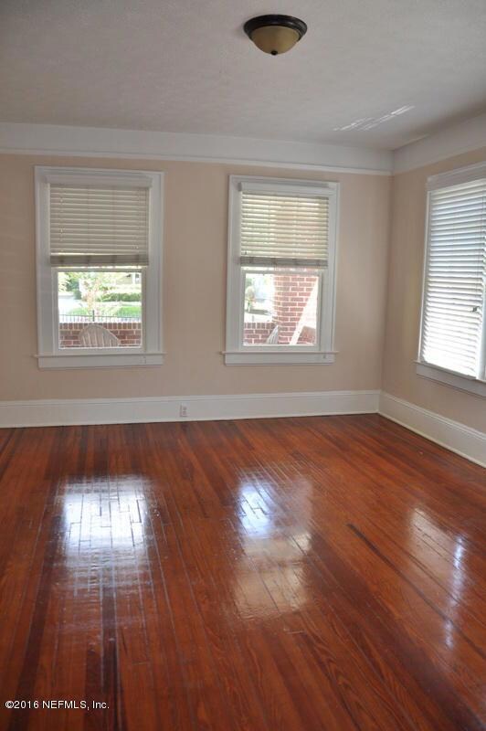 3323 Park St, Jacksonville, FL 32205 - photo 2