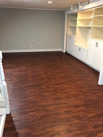 208 W 6th St, Boston, MA 02127 - photo 5