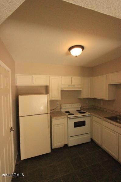 1736 E Pepper Cir unit 3, Mesa, AZ 85203 - photo 6