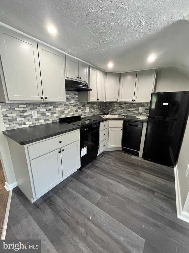 11 New St unit 10, Newark, DE 19711 - photo 5