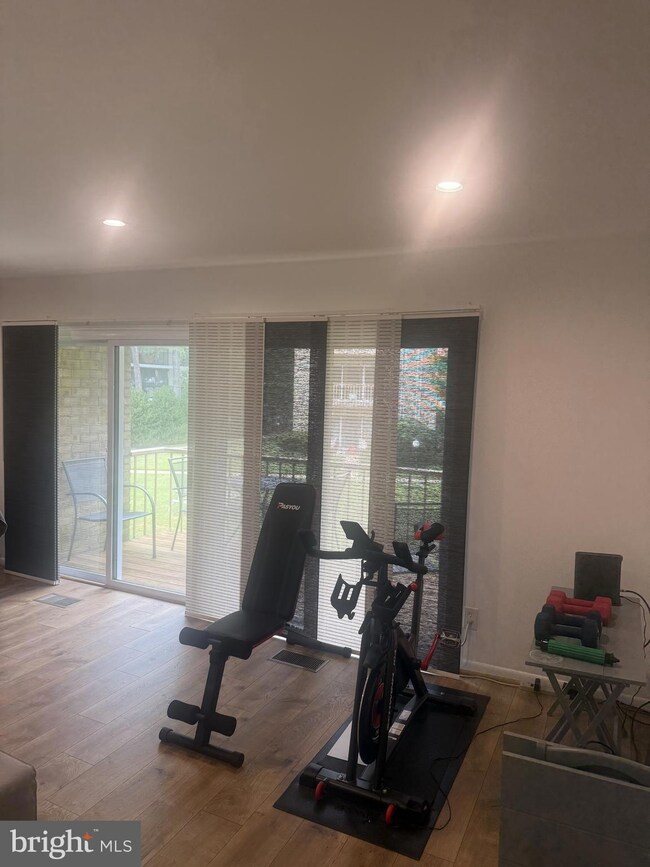 3227 University Blvd W unit 12, Kensington, MD 20895 - photo 5