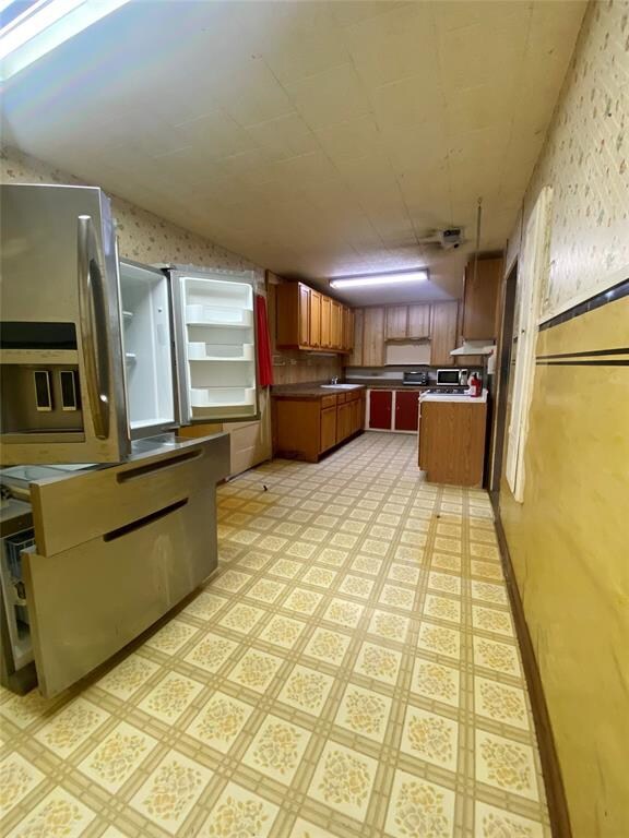 1119 S Grand Ave, Gainesville, TX 76240 - photo 4