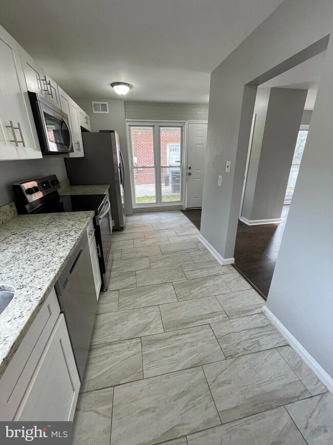 unlisted-address, Oxon Hill, MD 20745 - photo 4