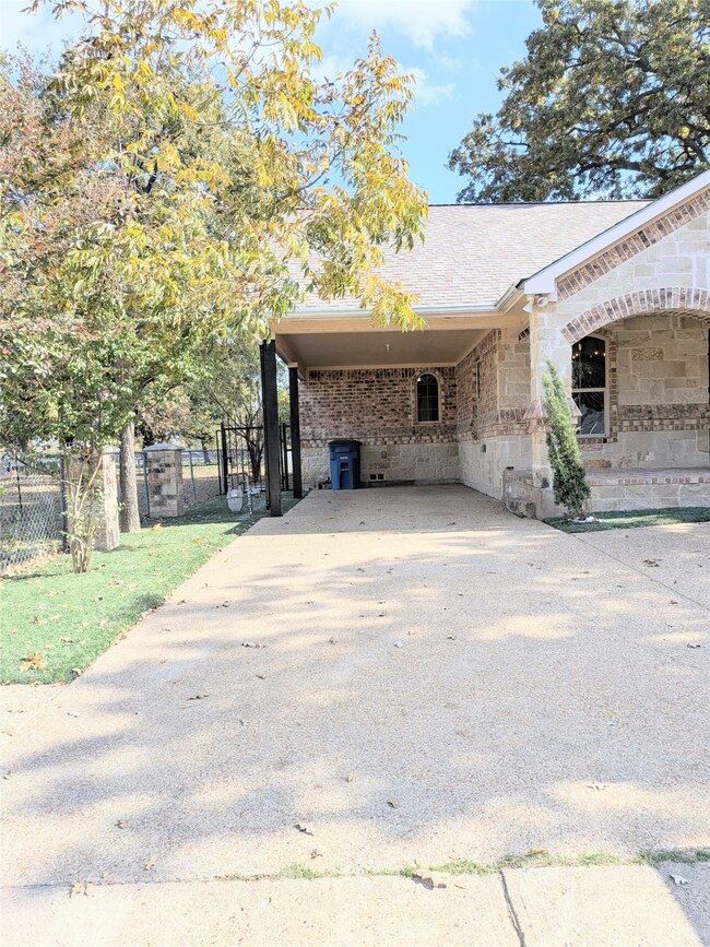 608 Holcomb Rd, Dallas, TX 75217 - photo 3