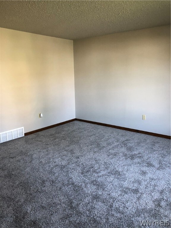 929 Remington Dr, North Tonawanda, NY 14120 - photo 4