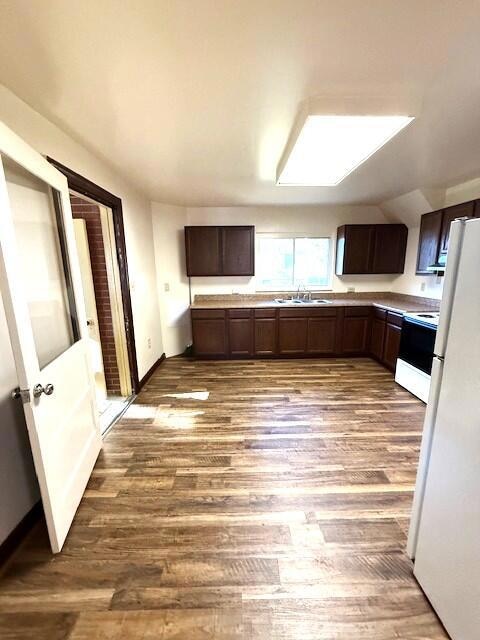 221 E Parrish St, Covington, VA 24426 - photo 6