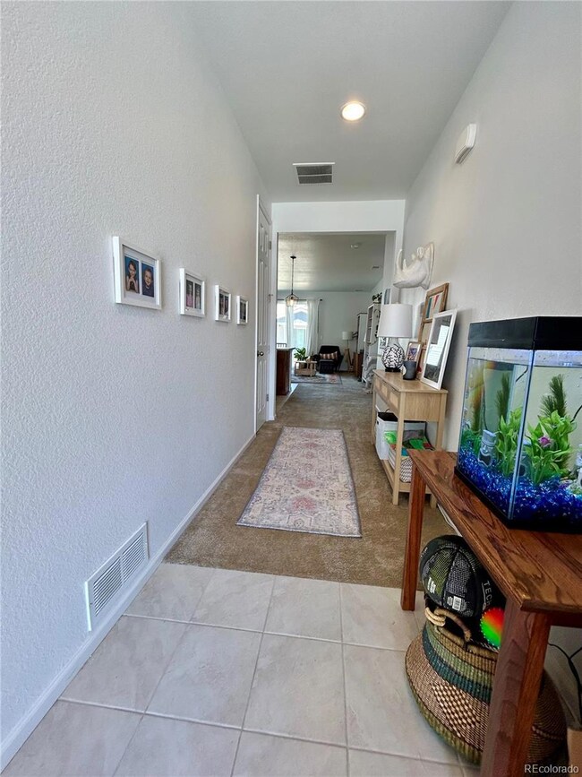 21173 E Stanford Ln, Aurora, CO 80015 - photo 4