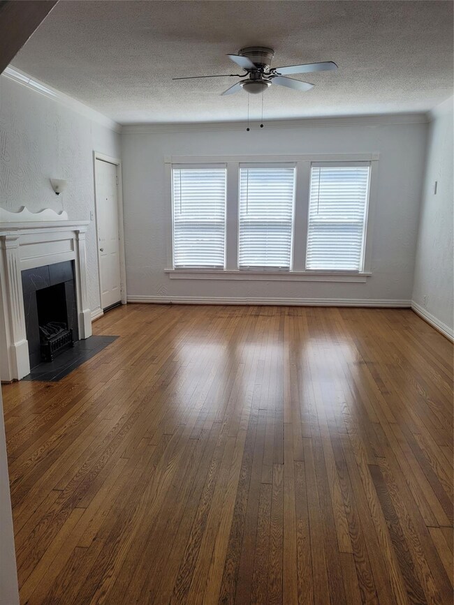 5719 Live Oak St unit A, Dallas, TX 75206 - photo 6