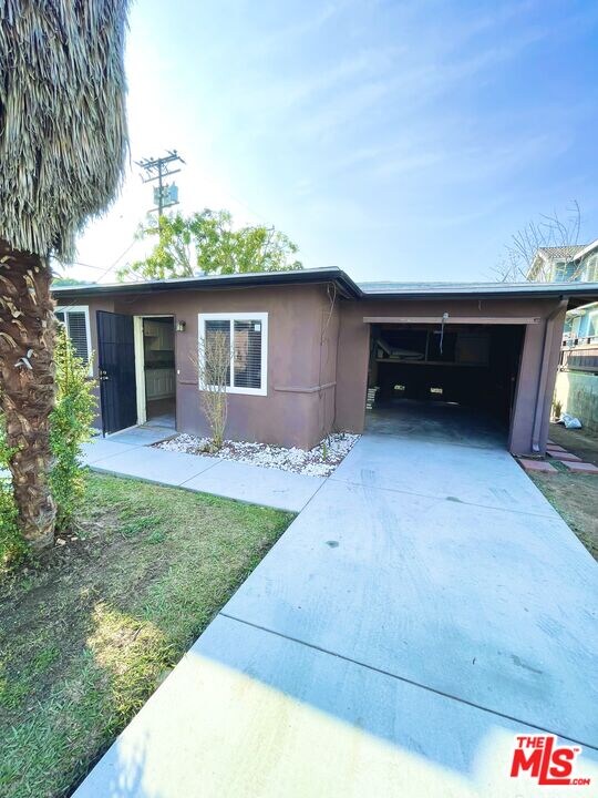 113 N Alhambra Ave unit B, Monterey Park, CA 91755 - photo 2