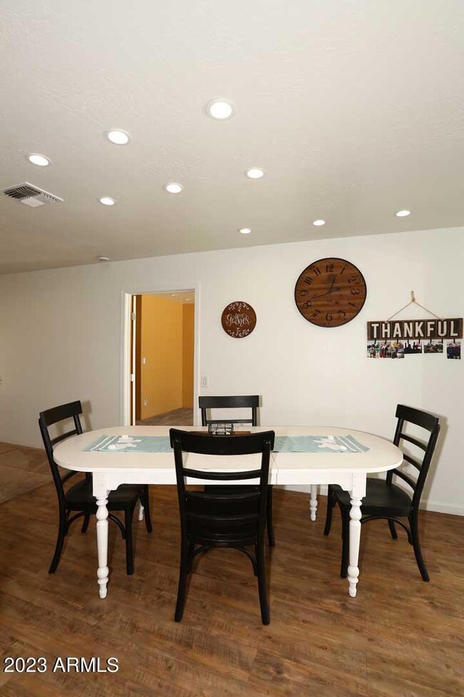 Dining Room2