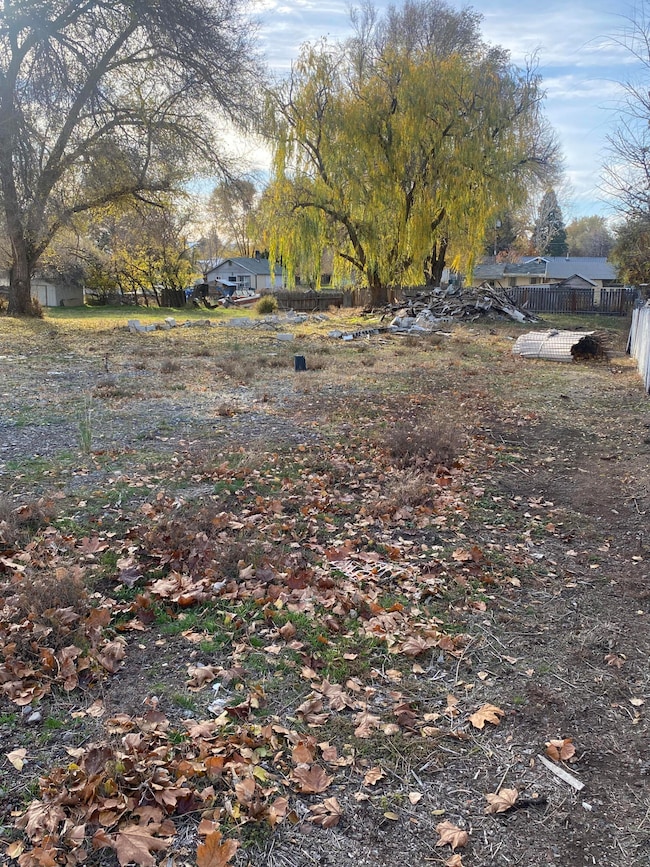 1740 Gary St, Klamath Falls, OR 97603 - photo 7