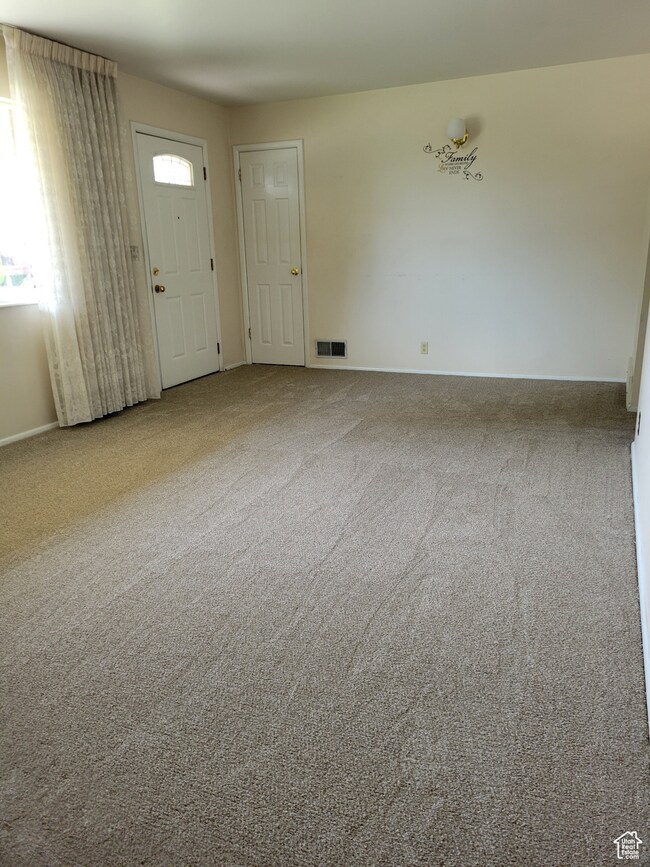 9191 S 220 E, Sandy, UT 84070 - photo 6