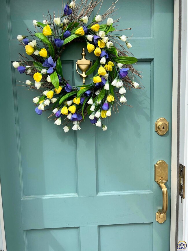 3325 SW Moundview Dr, Topeka, KS 66614 - photo 4