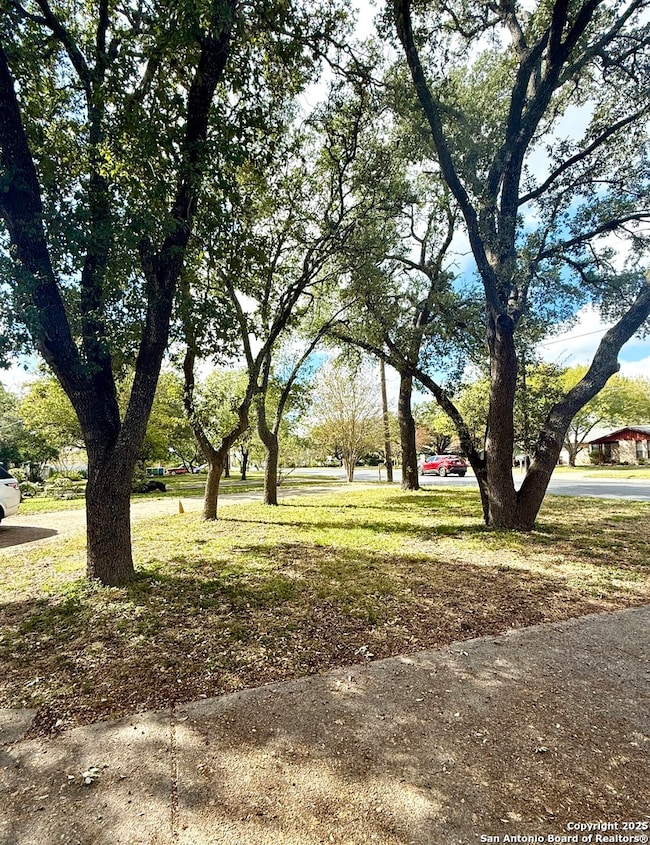 1422 E Sunshine Dr, San Antonio, TX 78228 - photo 2
