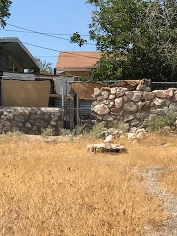 2411 Pittsburg Ave, El Paso, TX 79930 - photo 5