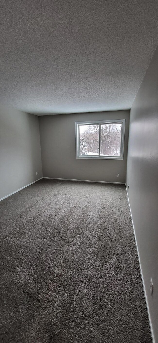 120 E Dermot Ave unit 214, Little Canada, MN 55117 - photo 7