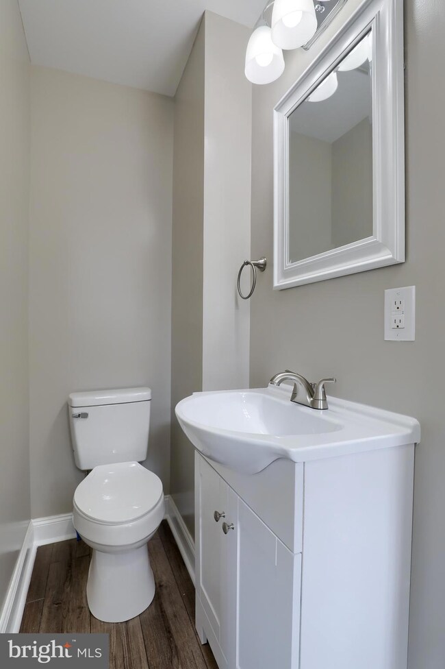 429 Juniper St, York, PA 17401 - photo 6