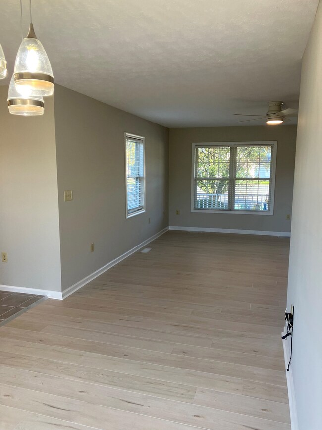 2000 Mosley St unit B, Waynesboro, VA 22980 - photo 3