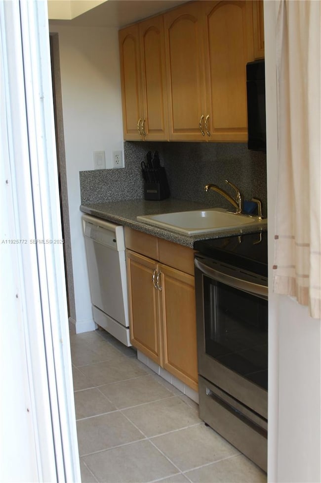 1300 N Ocean Blvd unit 111, Pompano Beach, FL 33062 - photo 3