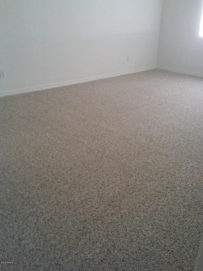 NEW BERBER CARPET BOTH BEDROOMS