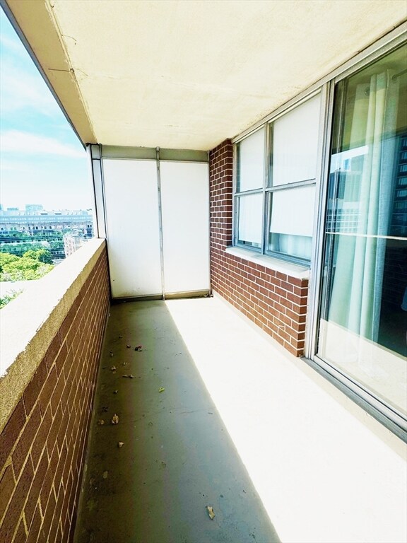 9 Hawthorne Place unit 16L, Boston, MA 02114 - photo 3