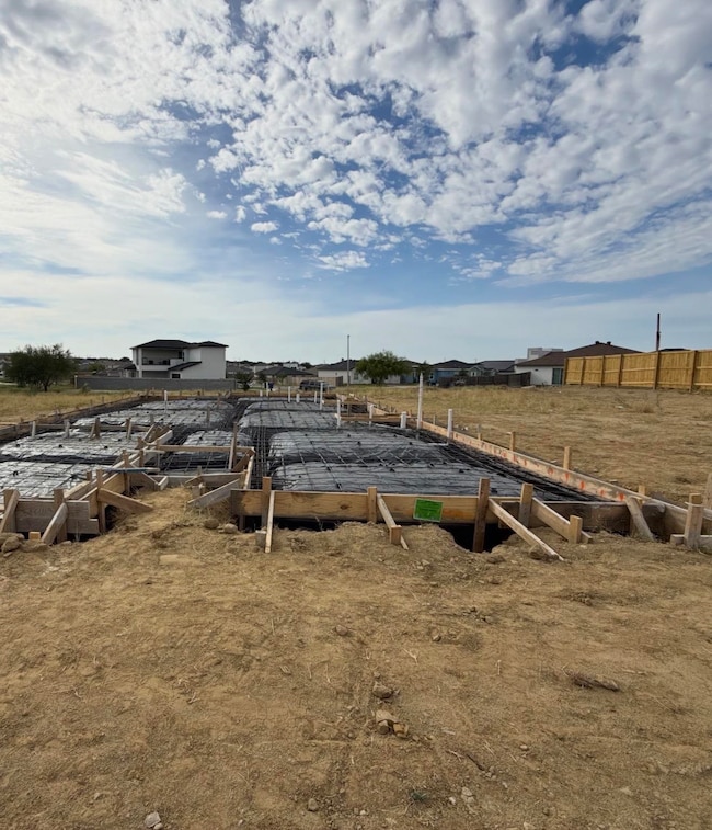 5025 Servando Dr, Laredo, TX 78046 - photo 4