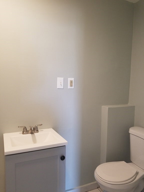 39 Worcester St unit 2R, Southbridge, MA 01550 - photo 5