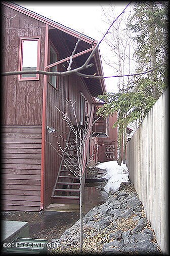 bhrear-entry-deck