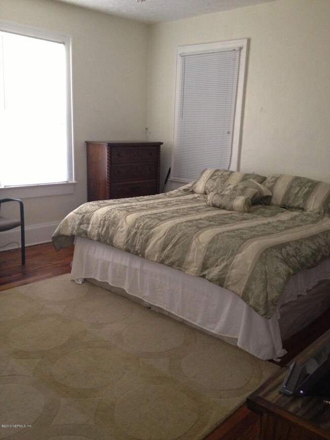 4660 Hercules Ave, Jacksonville, FL 32205 - photo 4