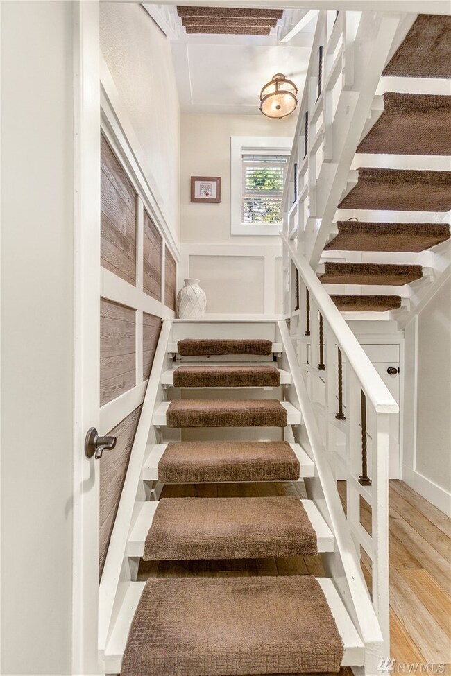 653 Bell St unit B, Edmonds, WA 98020 - photo 4