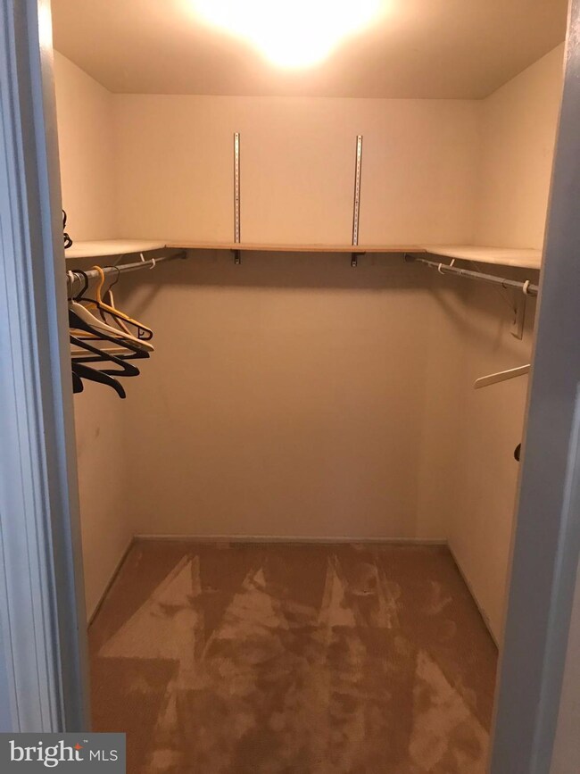 2901 Fallstaff Rd unit 406, Baltimore, MD 21209 - photo 4