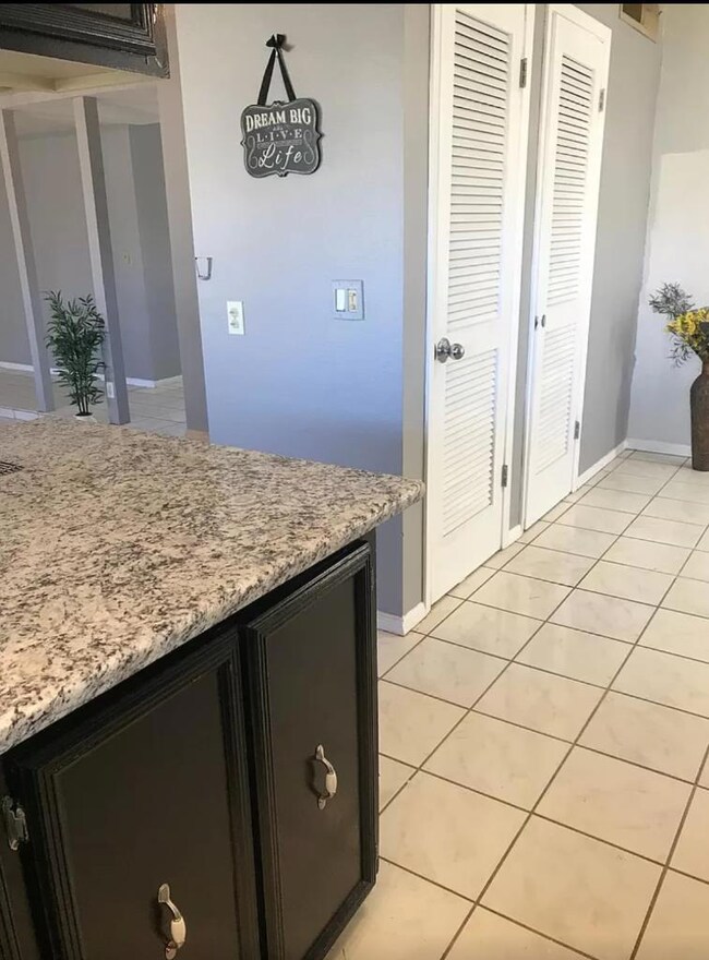 15323 Mineral Ct, Horizon City, TX 79928 - photo 5