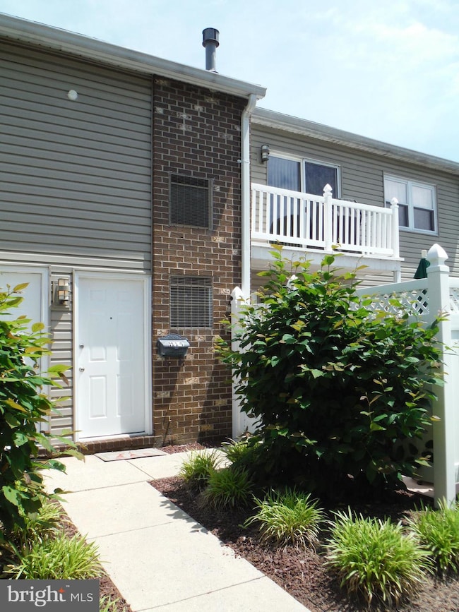 2908 State Hill Rd unit H14, Wyomissing, PA 19610 - photo 3