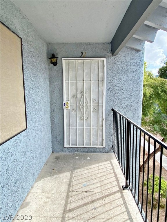 5187 Caliente St unit 92, Las Vegas, NV 89119 - photo 2