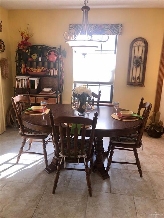 945 Katrin Dr, Alamo, TX 78516 - photo 5