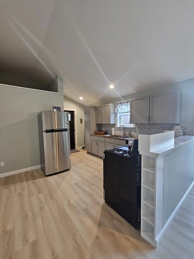 27 Morse Hill Rd, West Paris, ME 04289 - photo 7