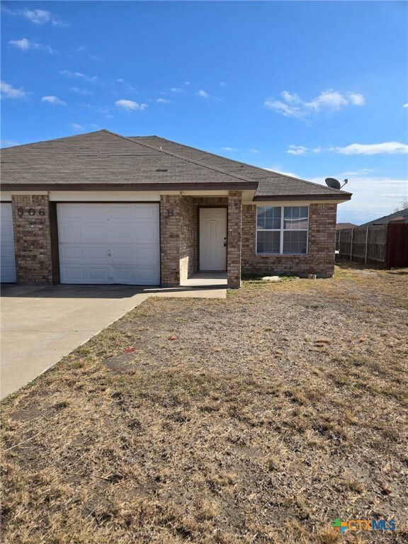506 Primrose Dr unit B, Copperas Cove, TX 76522 - photo 2