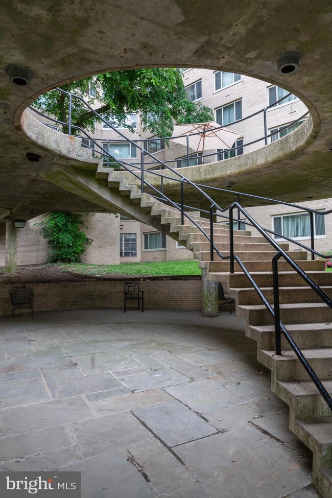 3636 16th St NW unit A529, Washington, DC 20010 - photo 2