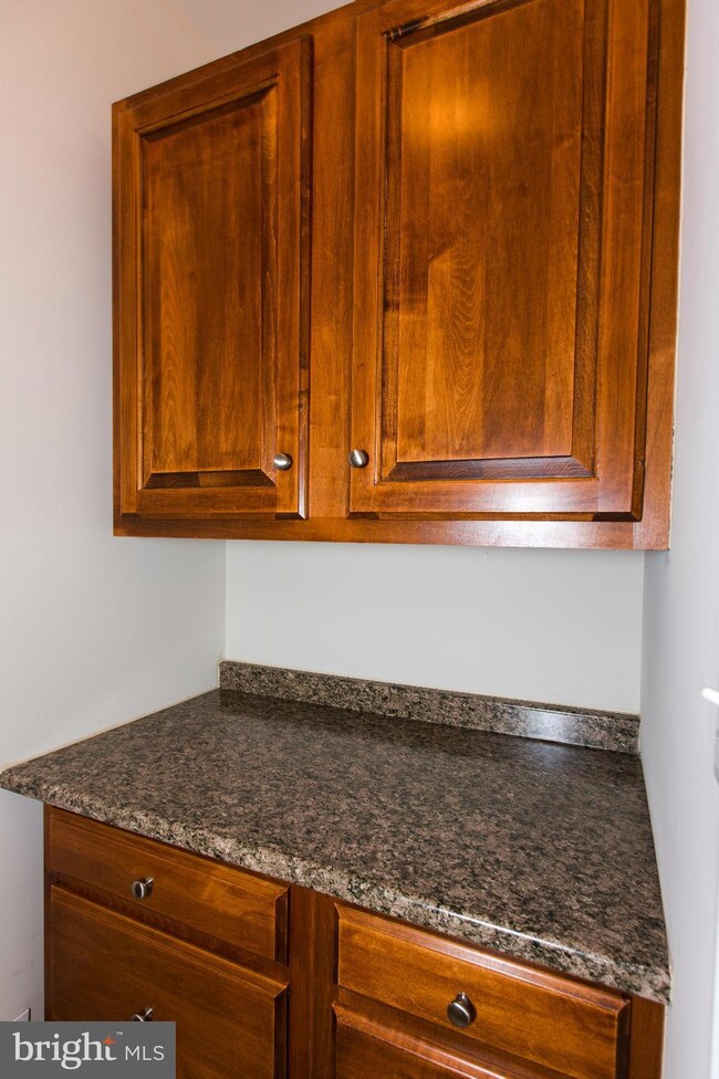 14112 Kentucky Derby Ct, Gainesville, VA 20155 - photo 5