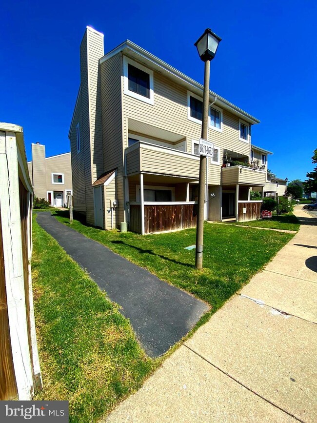 8613 Village Way, Alexandria, VA 22309 - photo 2