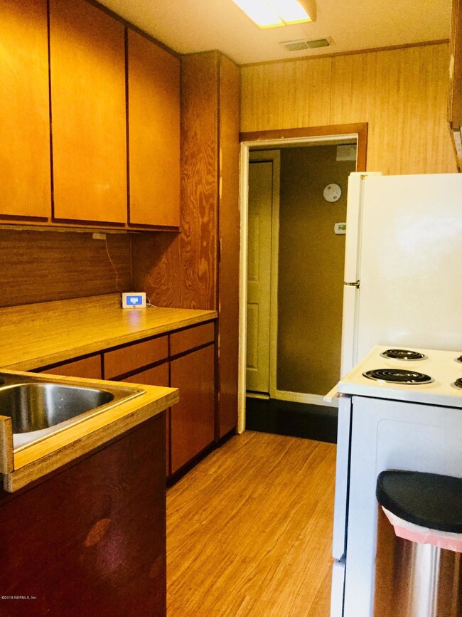 4648 Hercules Ave, Jacksonville, FL 32205 - photo 7