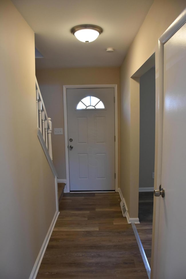 6420 Peardale Rd E, Columbus, OH 43229 - photo 3