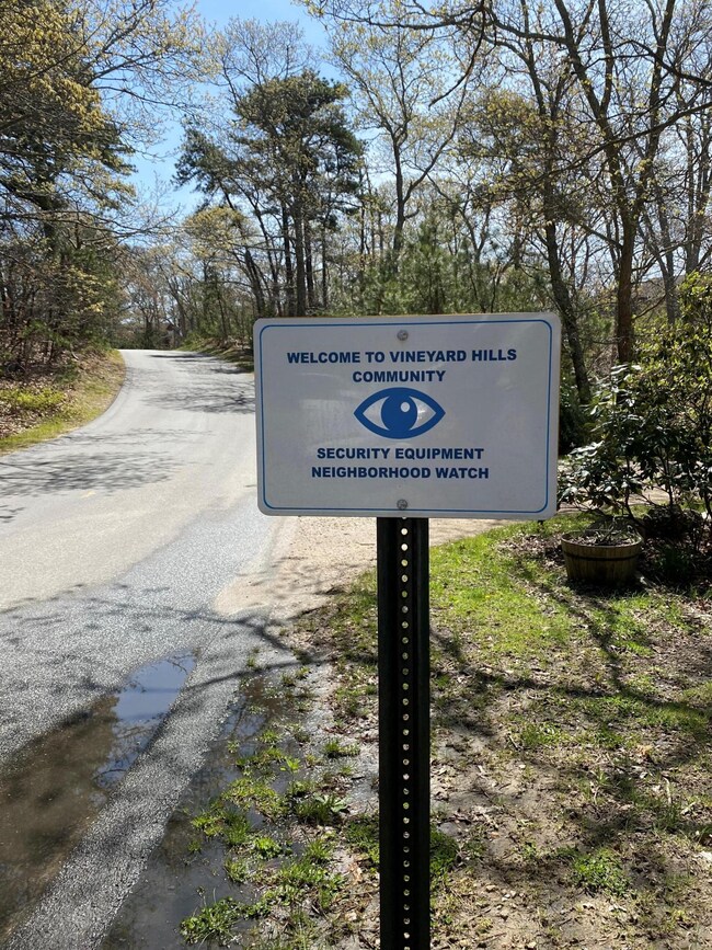 102 Pondview Dr, Oak Bluffs, MA 02557 - photo 3