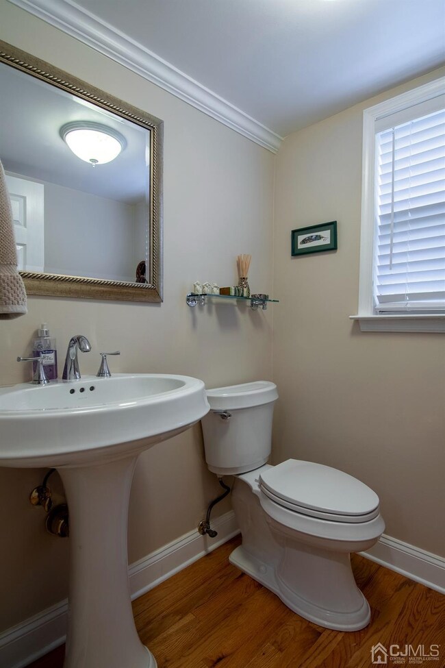 24 Birchwood Ct, Middlesex, NJ 08846 - photo 7