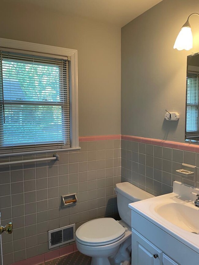 422 Kemp Dr, Augusta, GA 30909 - photo 6